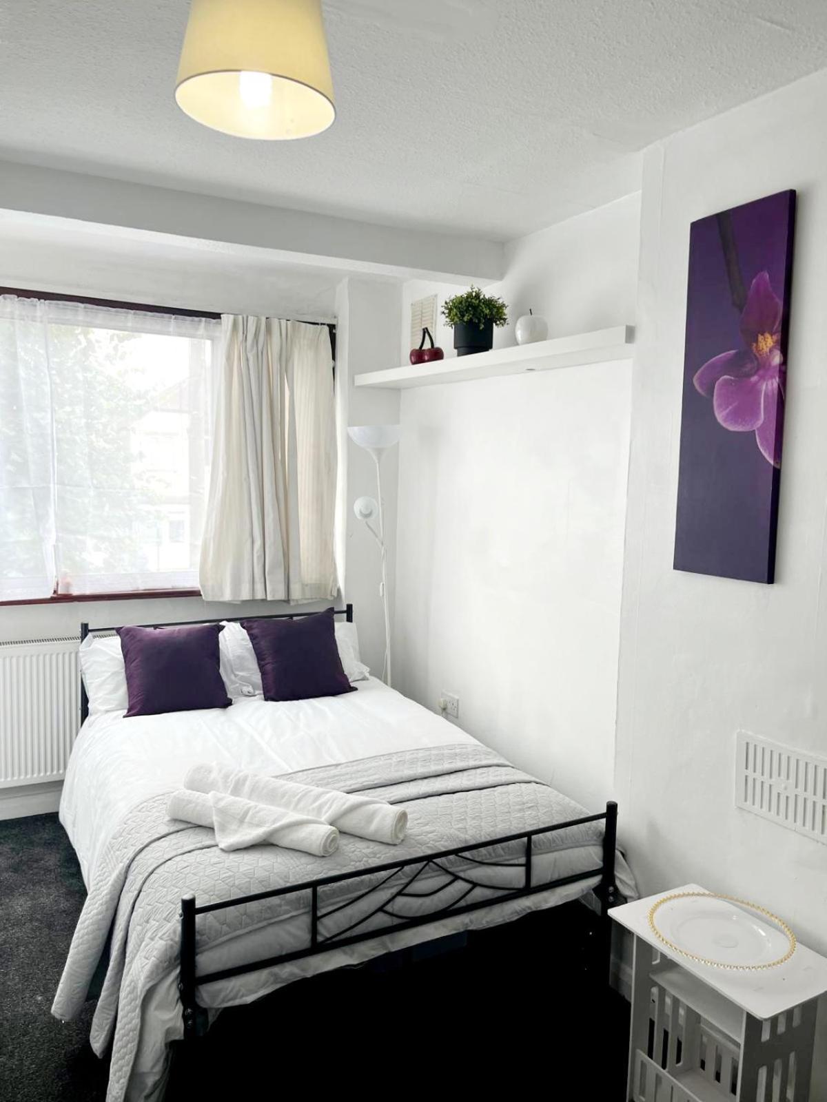 Cosy Room Stay 4 Sutton  Eksteriør bilde