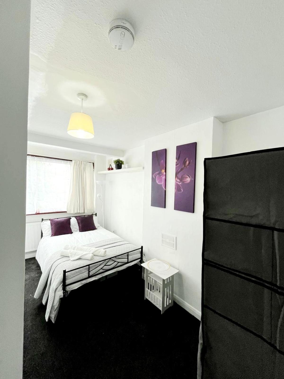 Cosy Room Stay 4 Sutton  Eksteriør bilde